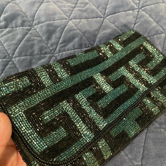 Gorgeous beaded black and teal clutch - Picture 4 of 5